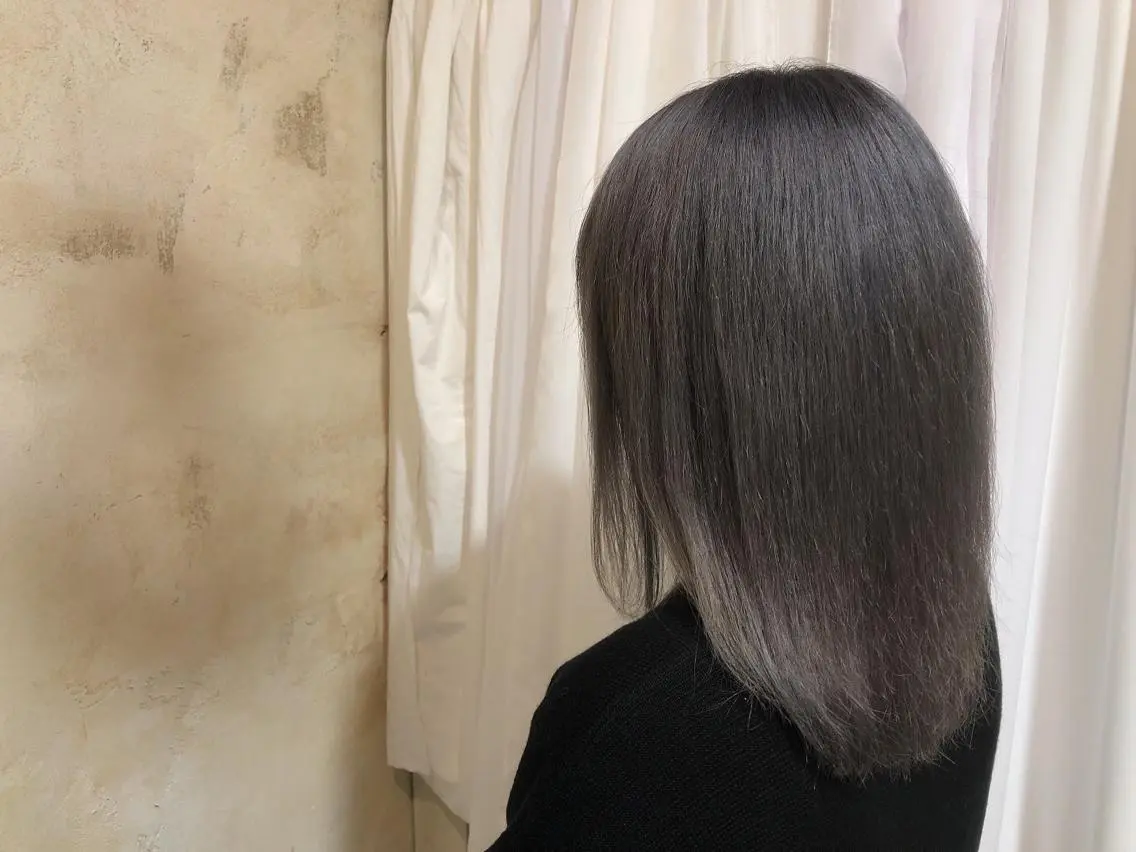 カラー アッシュ ブリーチ ハイトーンカラー ラベンダーカラー ラベンダーアッシュ パ ルのヘアスタイル