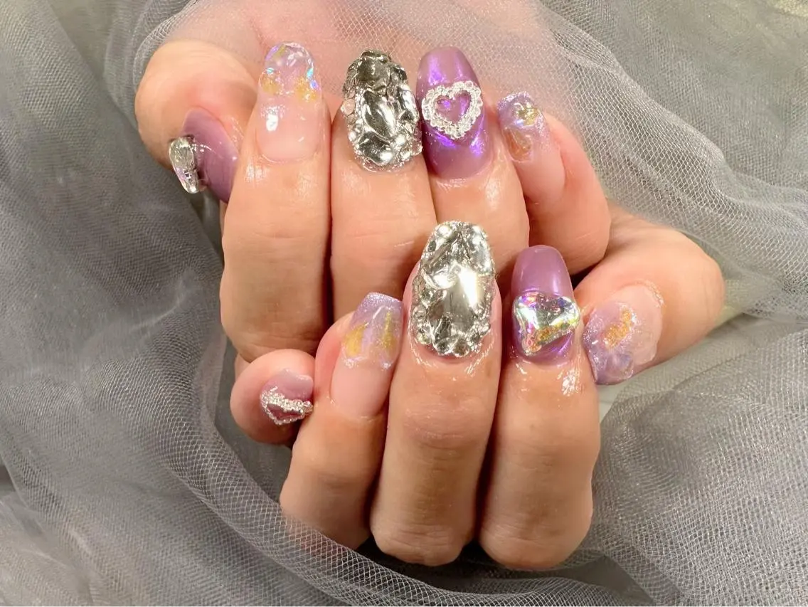 ネイル キラキラネイル ハンドネイル Nail Salon KURELLYのネイルデザイン