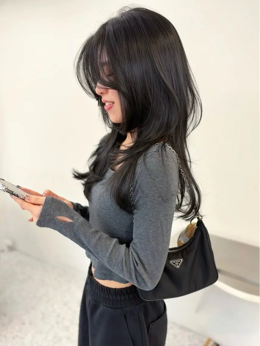 ロング カラー 透明感カラー グレージュ 韓国風ヘア レイヤーカット 韓国風レイヤーカット ryotaのヘアスタイル
