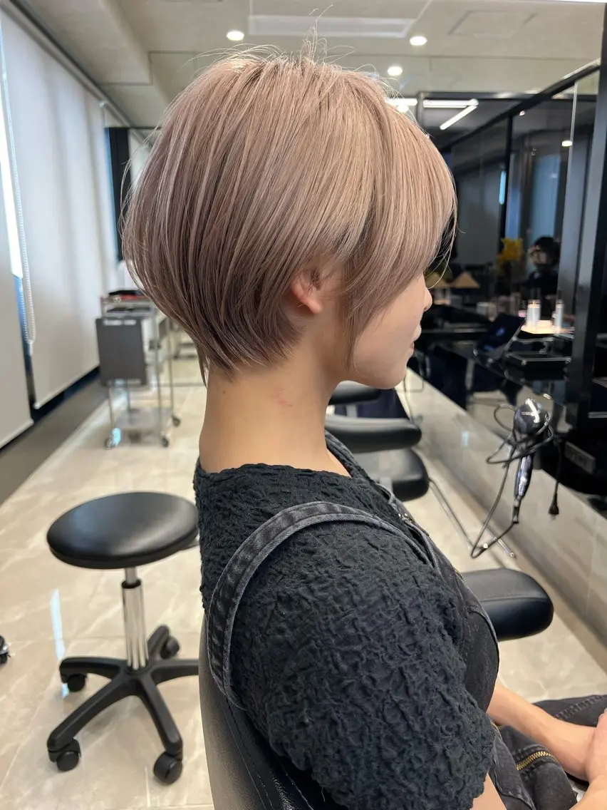 ショート カラー カット ヘアカラー トリートメント 🧡ショートの達人 🧡SHOのヘアスタイル