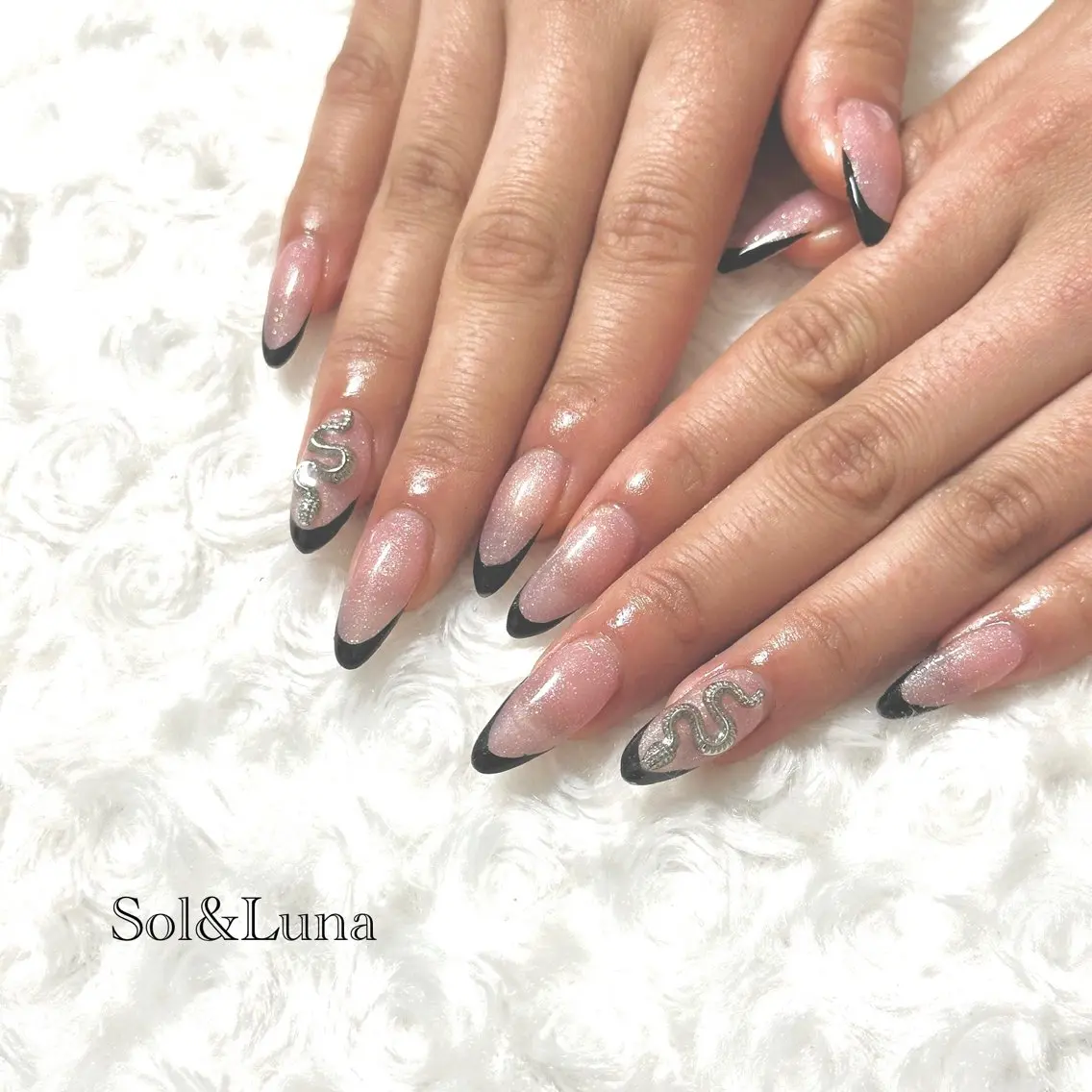 ネイル ~Sol&Luna~ Momonaのネイルデザイン