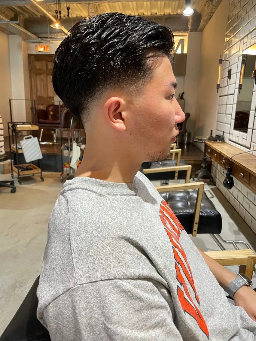 ショート メンズ フェードカット カット 俵 知広のヘアスタイル