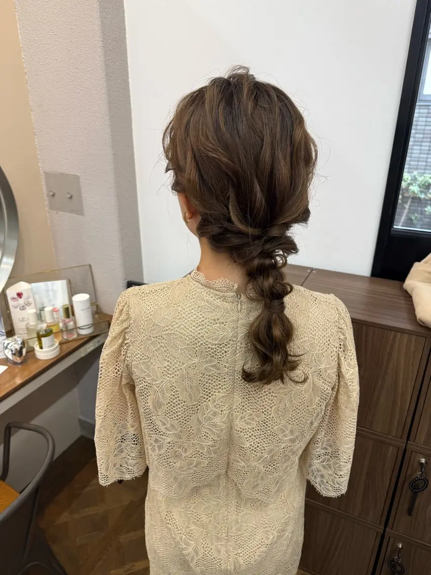 セミロング ヘアセット くすみベージュカラー 🪻HARUKAのヘアスタイル