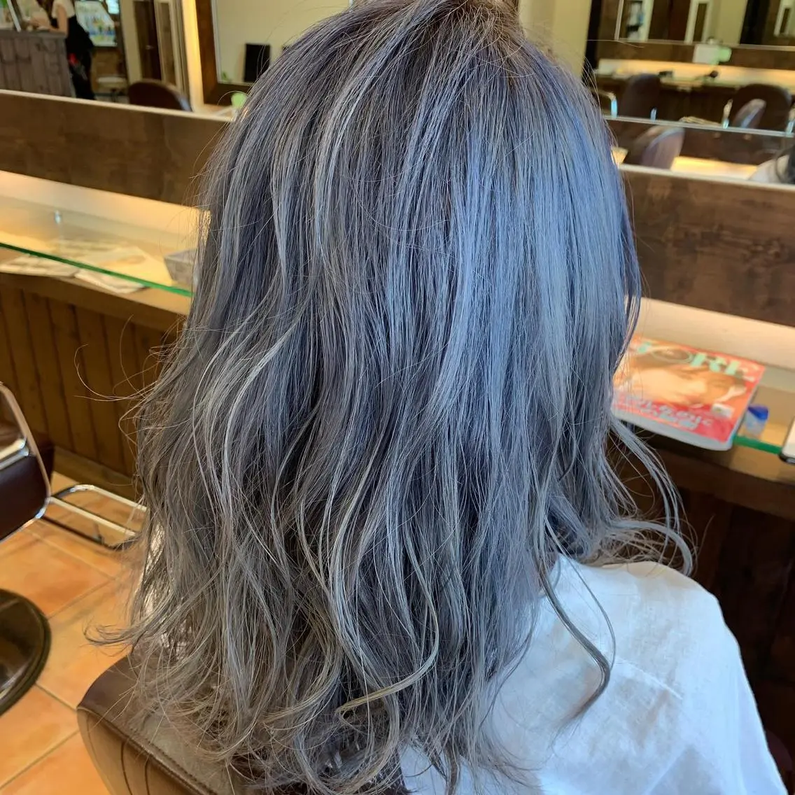 ロング カット ヘアカラー トリートメント newiGRANDE 🌈萩原聖也のヘアスタイル