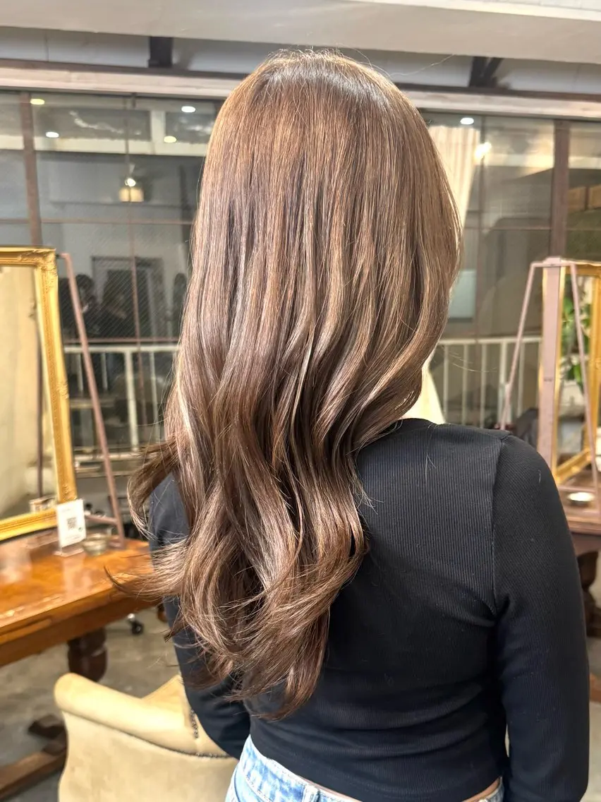 ロング カラー グレージュ ハイライトカラー ハイライト 縮毛矯正 カット ヘアカラー トリートメント 🔆髪質改善 透明感 カラー🔆佐々木貴仁のヘアスタイル