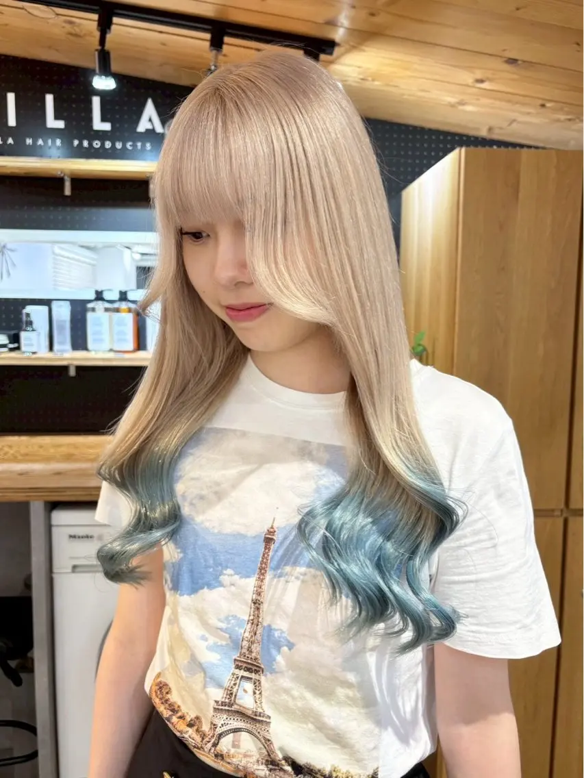 ロング カラー マナ /透明感カラー🩰のヘアスタイル