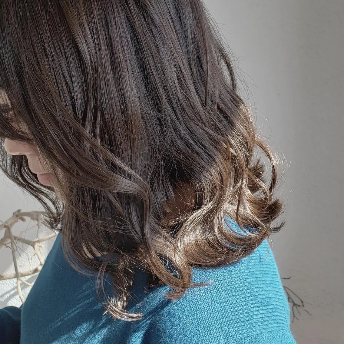 ミディアム カラー グレージュ ヘアカラー トリートメント 神谷 涼のヘアスタイル
