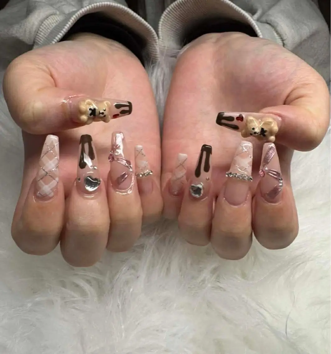 ネイル フレンチネイル ジェルネイル ガーリー 韓国ネイル ロングネイル ハンドネイル NieNail Nezukoのネイルデザイン