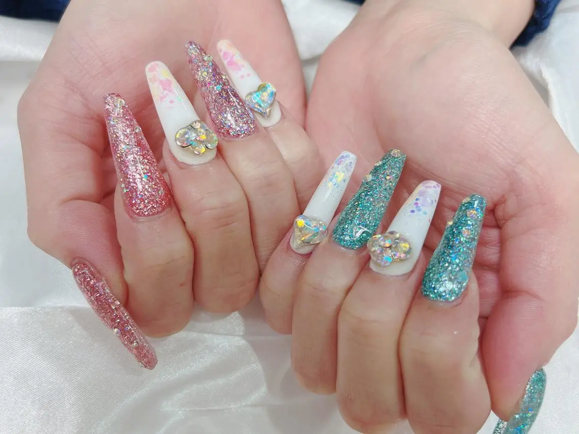 ネイル C ✨Mのネイルデザイン