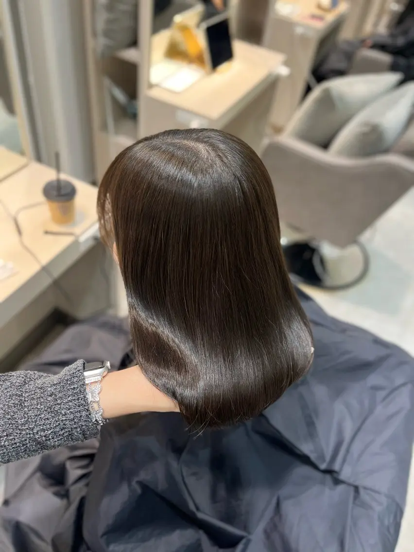 ミディアム ヘアカラー トリートメント 佐倉七彩/ 上品艶カラー/渋谷のヘアスタイル