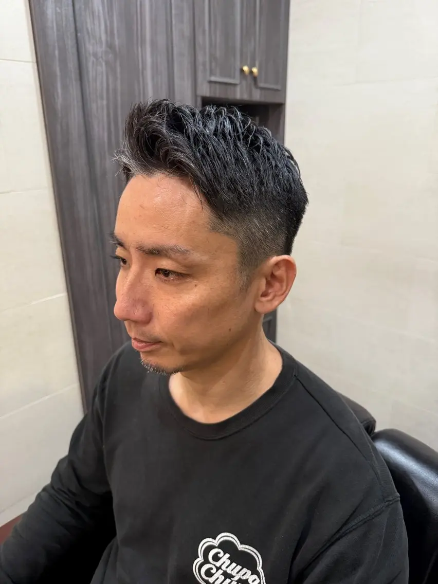 無料メンズカット、シャンプー、ブロー込みの写真