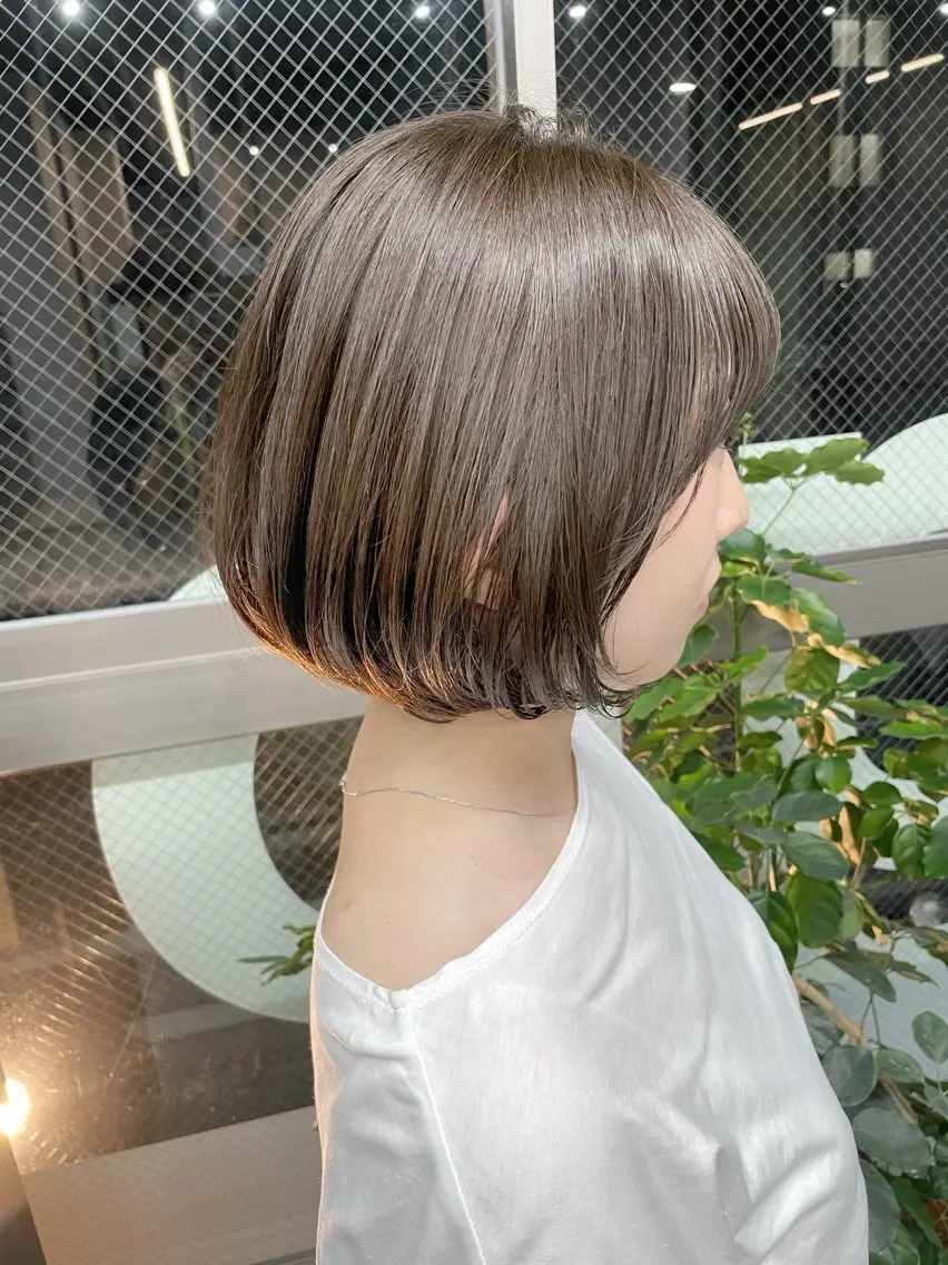 ショート ヘアカラー トリートメント 冨田 果歩のヘアスタイル