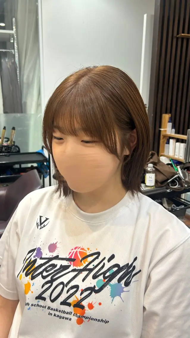 ミディアム カラー ブリーチ ブリーチなしカラー カット ヘアカラー パーマ 縮毛矯正 保科 椎奈のヘアスタイル