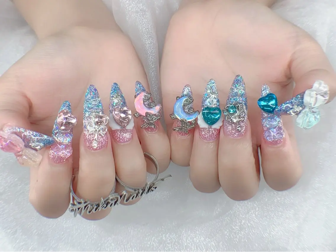 ロング 韓国風ヘア Mika Nail 池袋のネイルデザイン