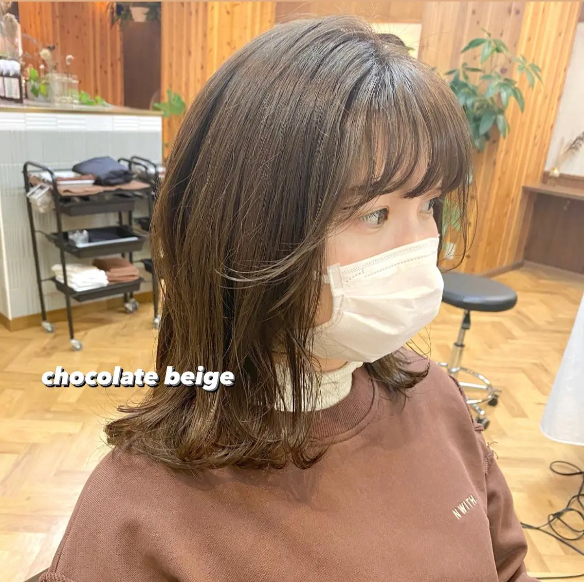 ミディアム カラー 前川 朋香のヘアスタイル