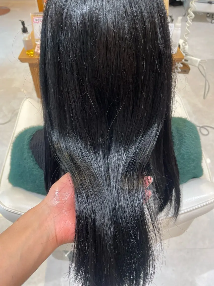 カラー ヘアカラー 和田 真依のヘアスタイル