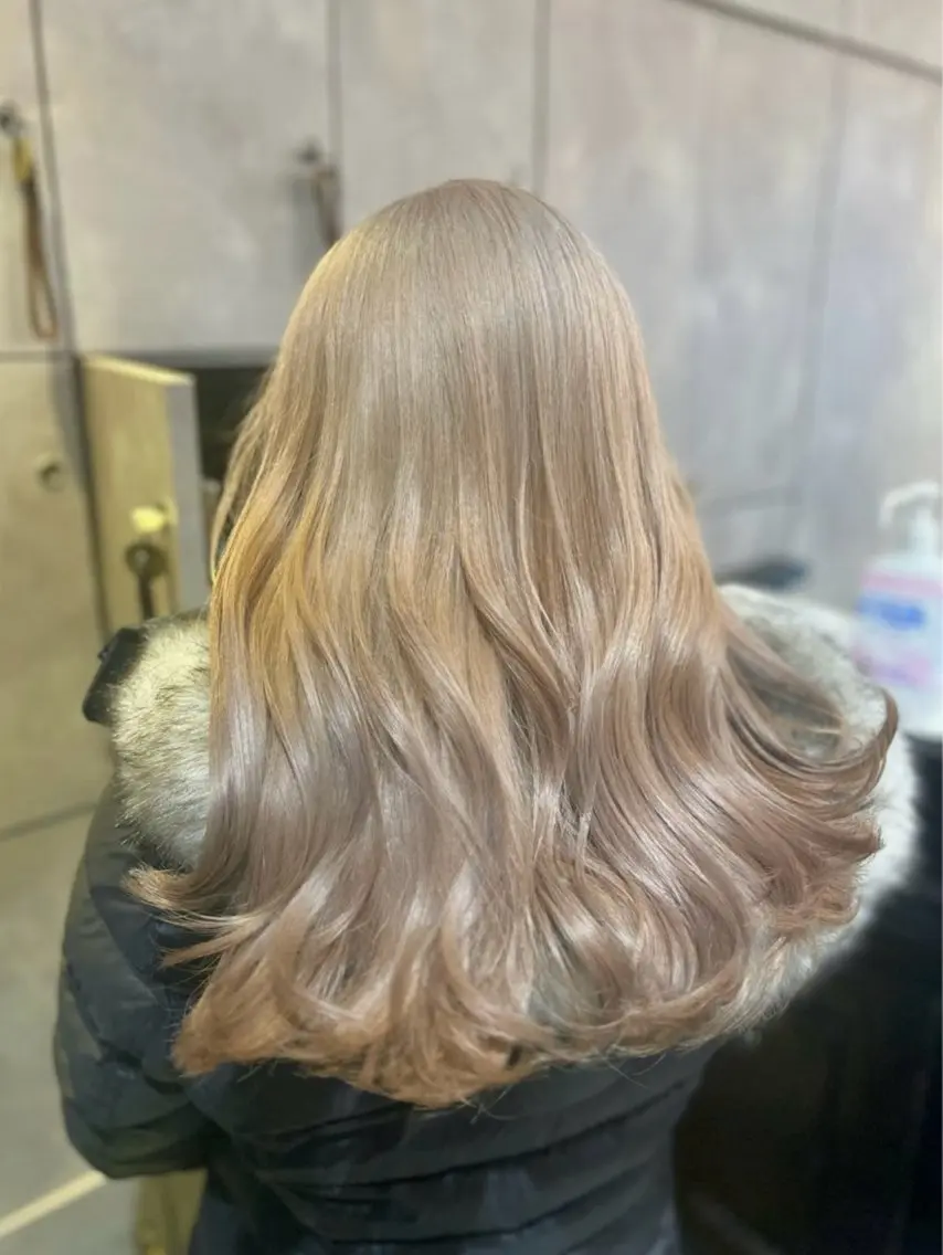 ロング カラー ヘアアレンジ 🎀ハイトーン・艶 カラー HANA🎀のヘアスタイル