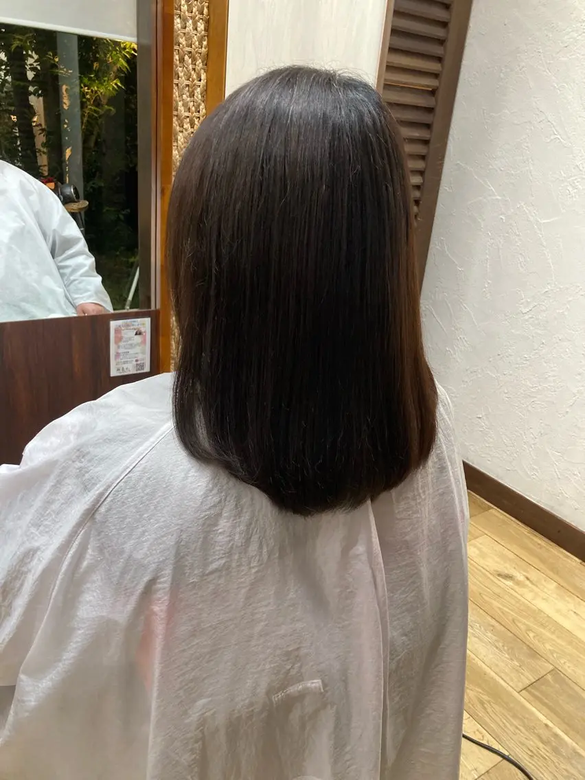 セミロング カット 縮毛矯正 トリートメント 長谷川 朋樹のヘアスタイル