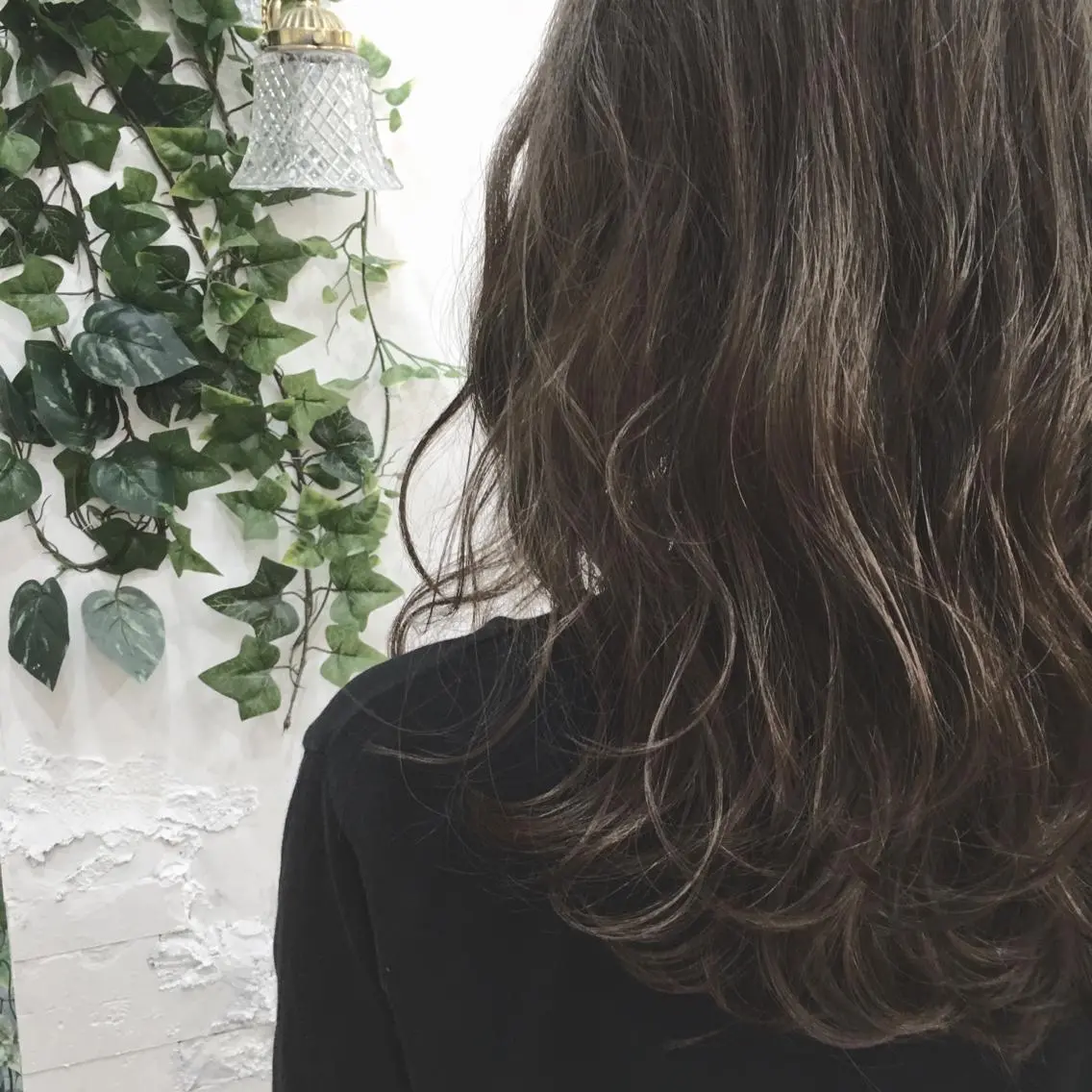 ミディアム セミロング エクステ(レミー毛) NINEのヘアスタイル