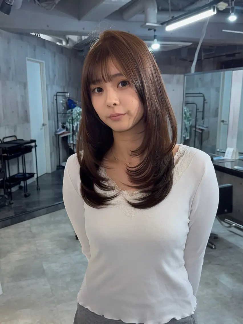 セミロング カット トリートメント Maison/三宮 レイヤーカット/艶髪のヘアスタイル