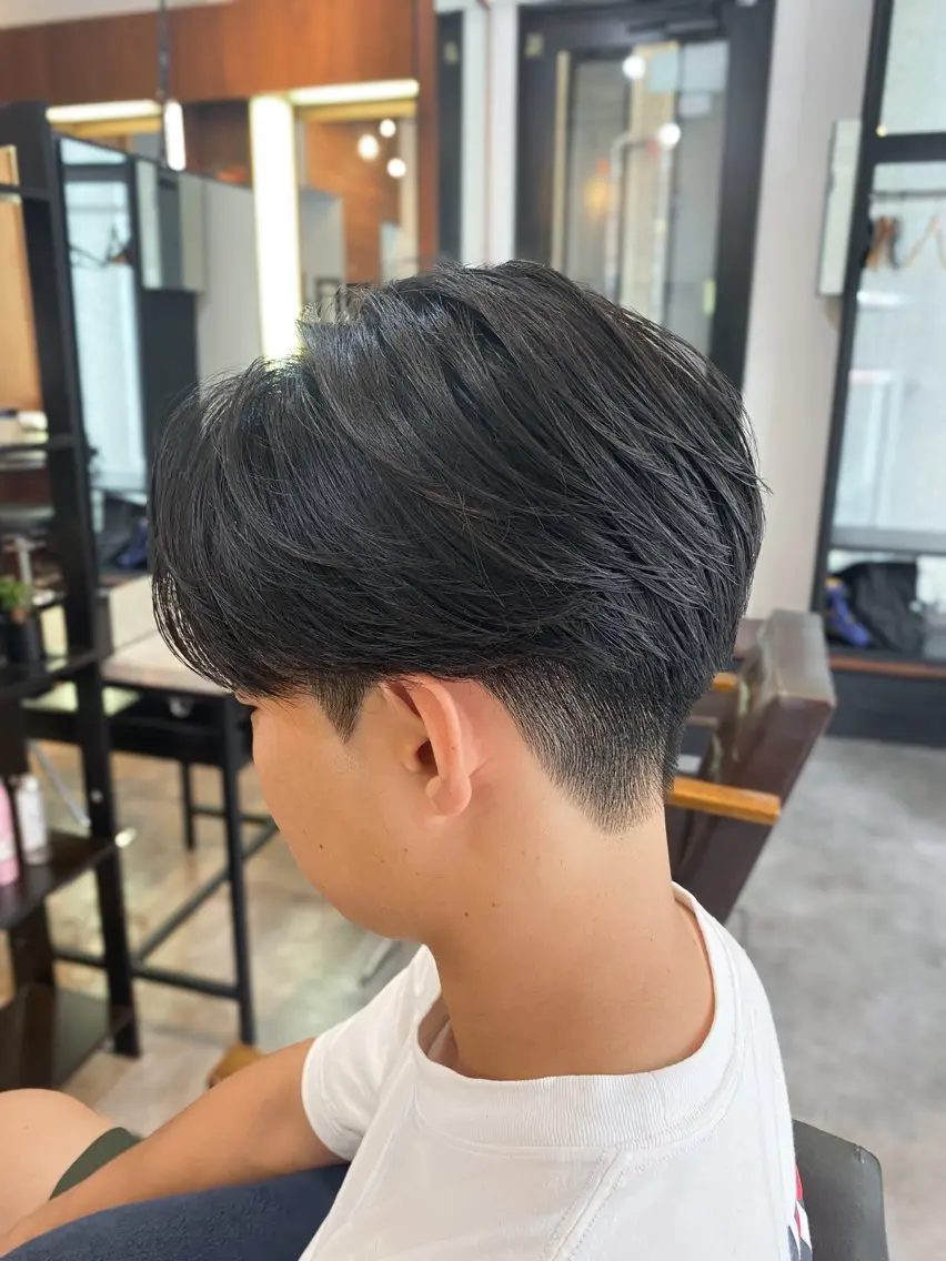 ショート メンズ センターパート IRIE⚡️メンズ/ パーマ⚡️北川聖也のヘアスタイル