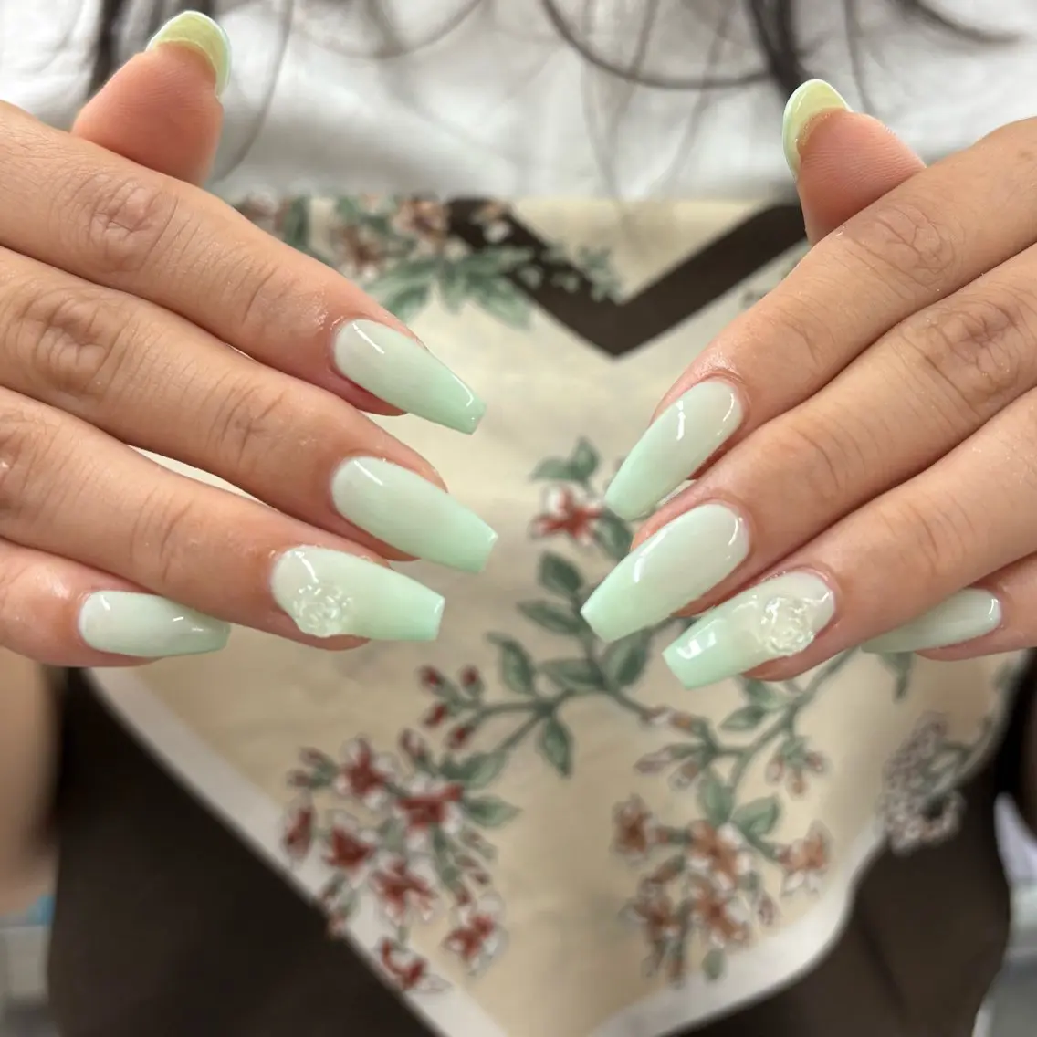 ネイル ハンドネイル yuria 🎀海外ネイル🌺のネイルデザイン