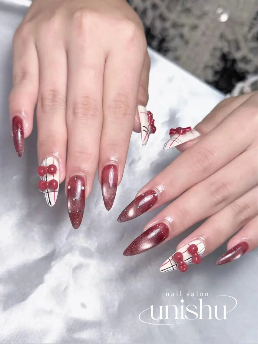 ネイル ジェルネイル キラキラネイル 韓国ネイル ロングネイル ワンホンネイル nail salon unishuのネイルデザイン
