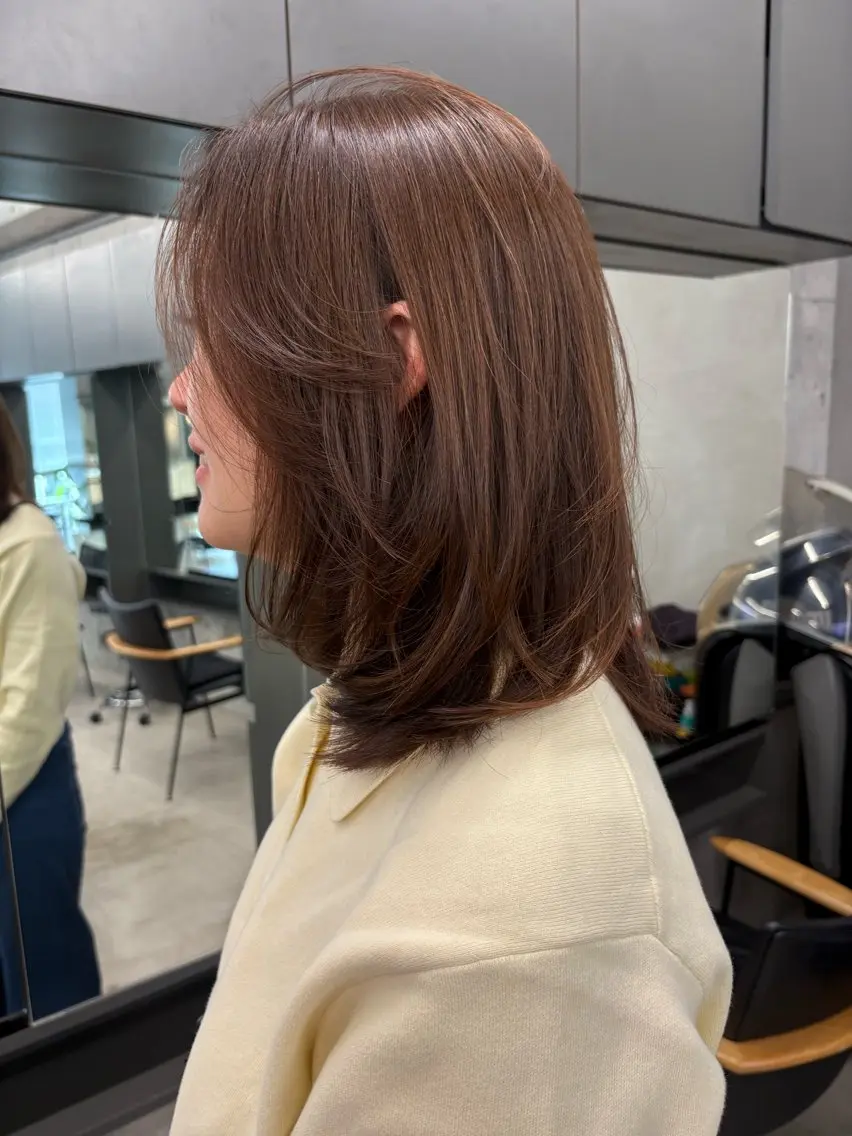ミディアム カラー カット ヘアカラー トリートメント Saki/レイヤー/ 韓国/透明感カラーのヘアスタイル