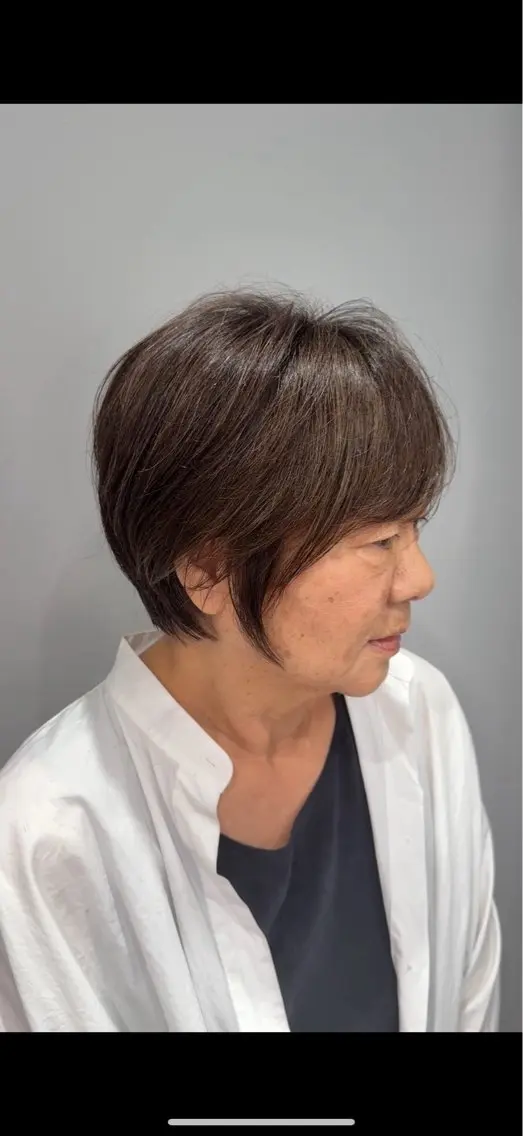 ショート カット ヘアカラー 轡田 くつわだのヘアスタイル