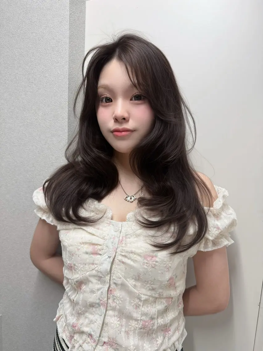 ロング カラー 韓国風ヘア レイヤーカット カット ヘアカラー トリートメント レイヤーカット /顔周り/和奏︎♪のヘアスタイル