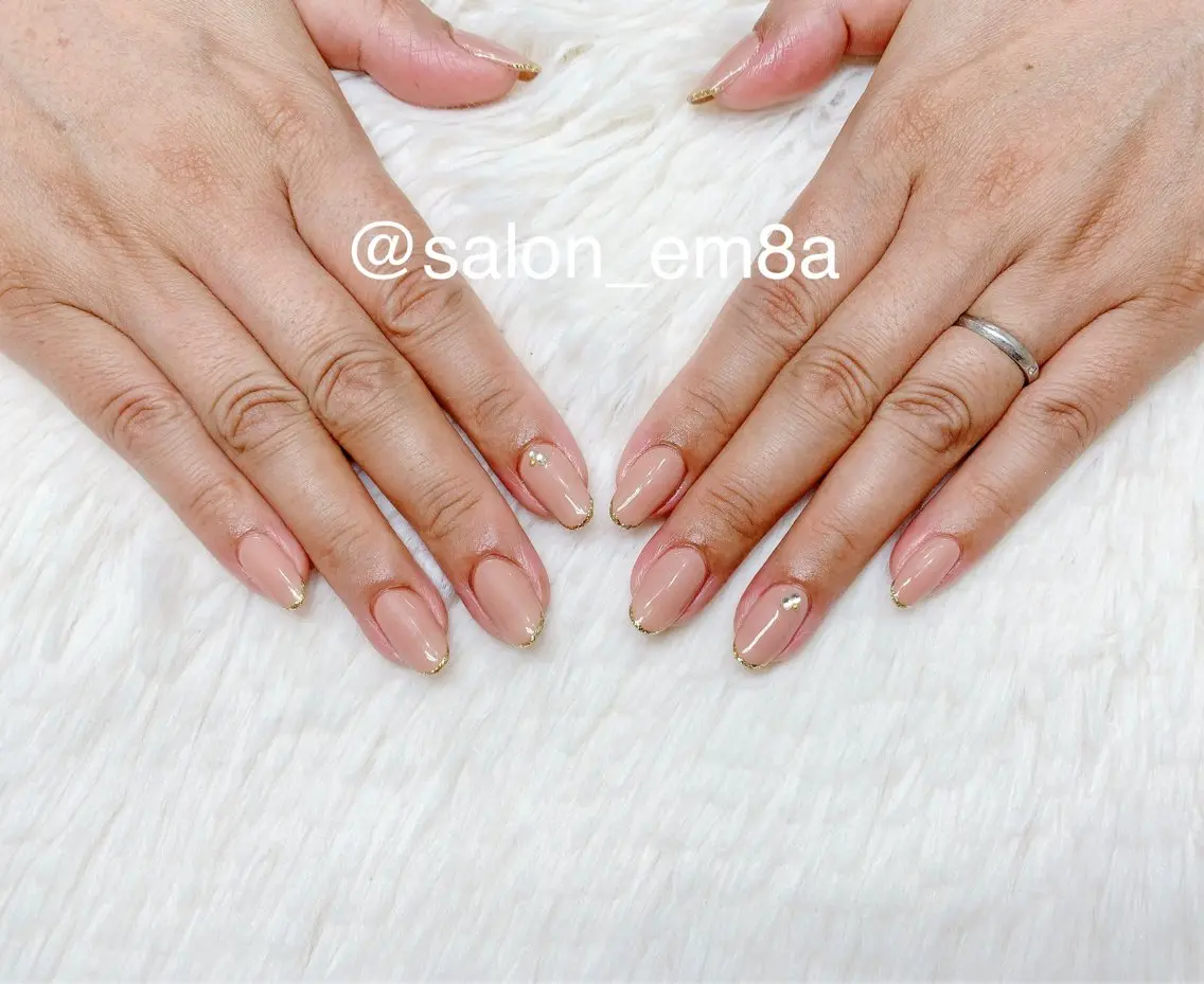 ネイル フレンチネイル ジェルネイル ハンドネイル salon EM&A emiのネイルデザイン