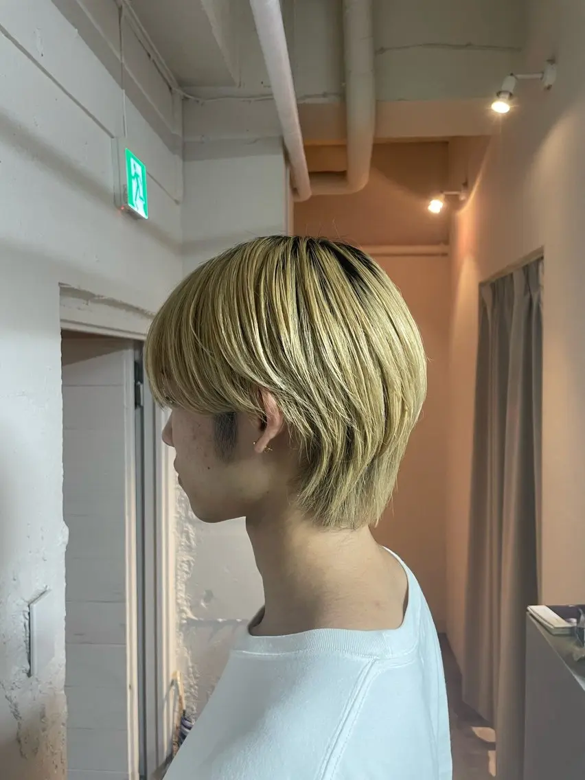 ショート ウルフカット カット tokute 中野真咲🐺のヘアスタイル