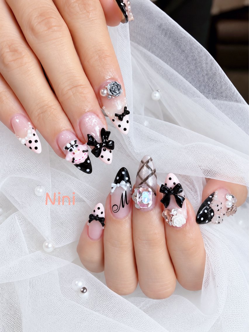 ネイル Nini 🎀のネイルデザイン