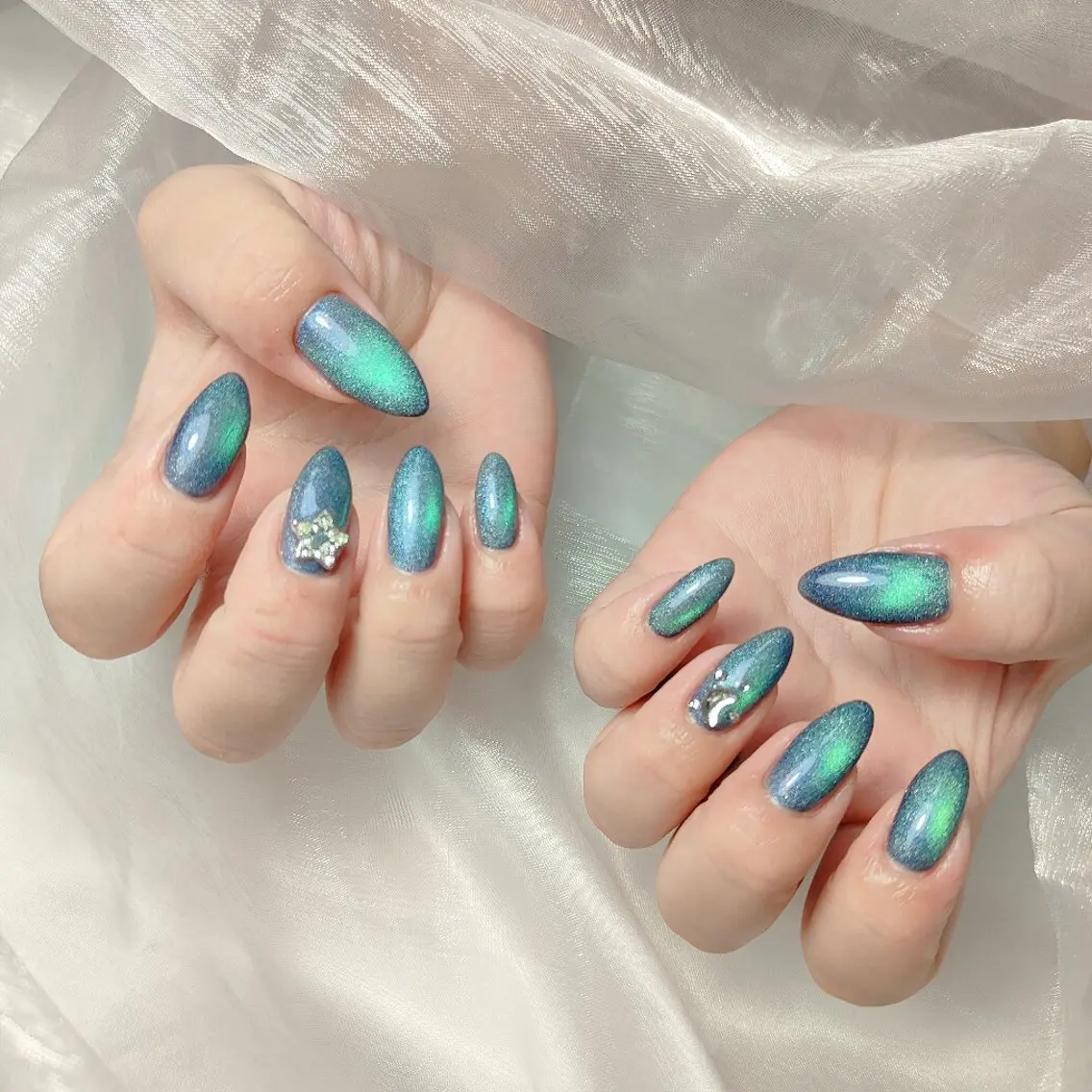 ネイル マグネットネイル 持ち込み ハンドネイル yuru calon nailのネイルデザイン