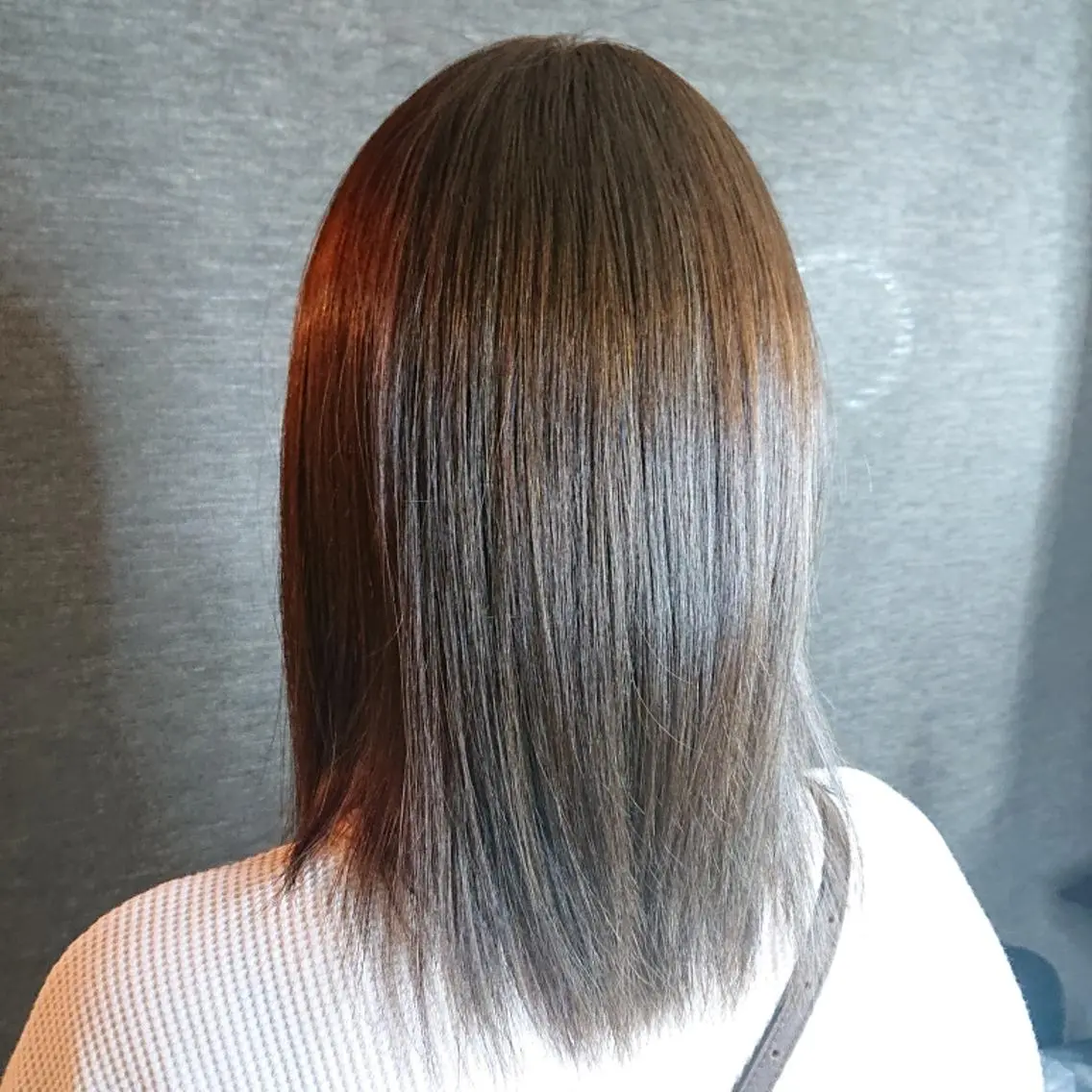 ミディアム 青山 早智子のヘアスタイル