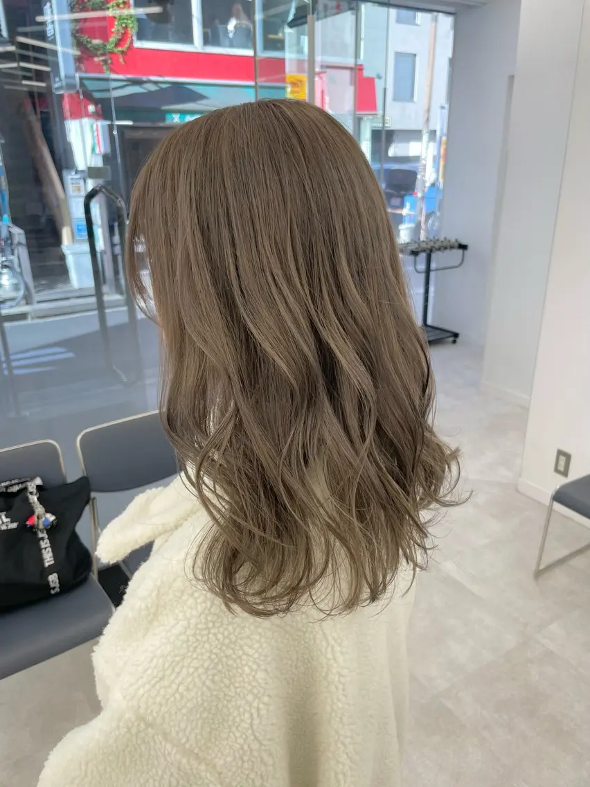 セミロング カラー ヘアアレンジ ヘアカラー トリートメント 【Sweep】おじま のぞみのヘアスタイル