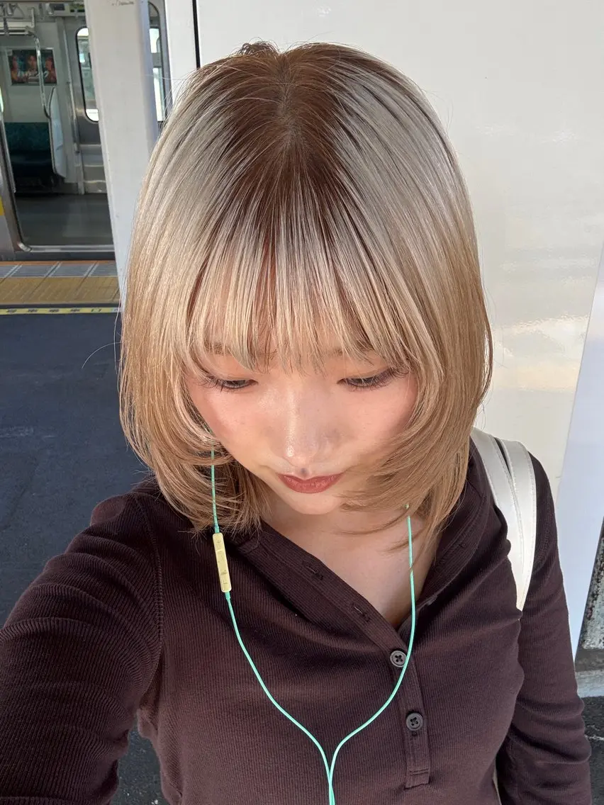 ミディアム ヘアカラー 🍒透明感×艶カラー 🍒こなんのヘアスタイル