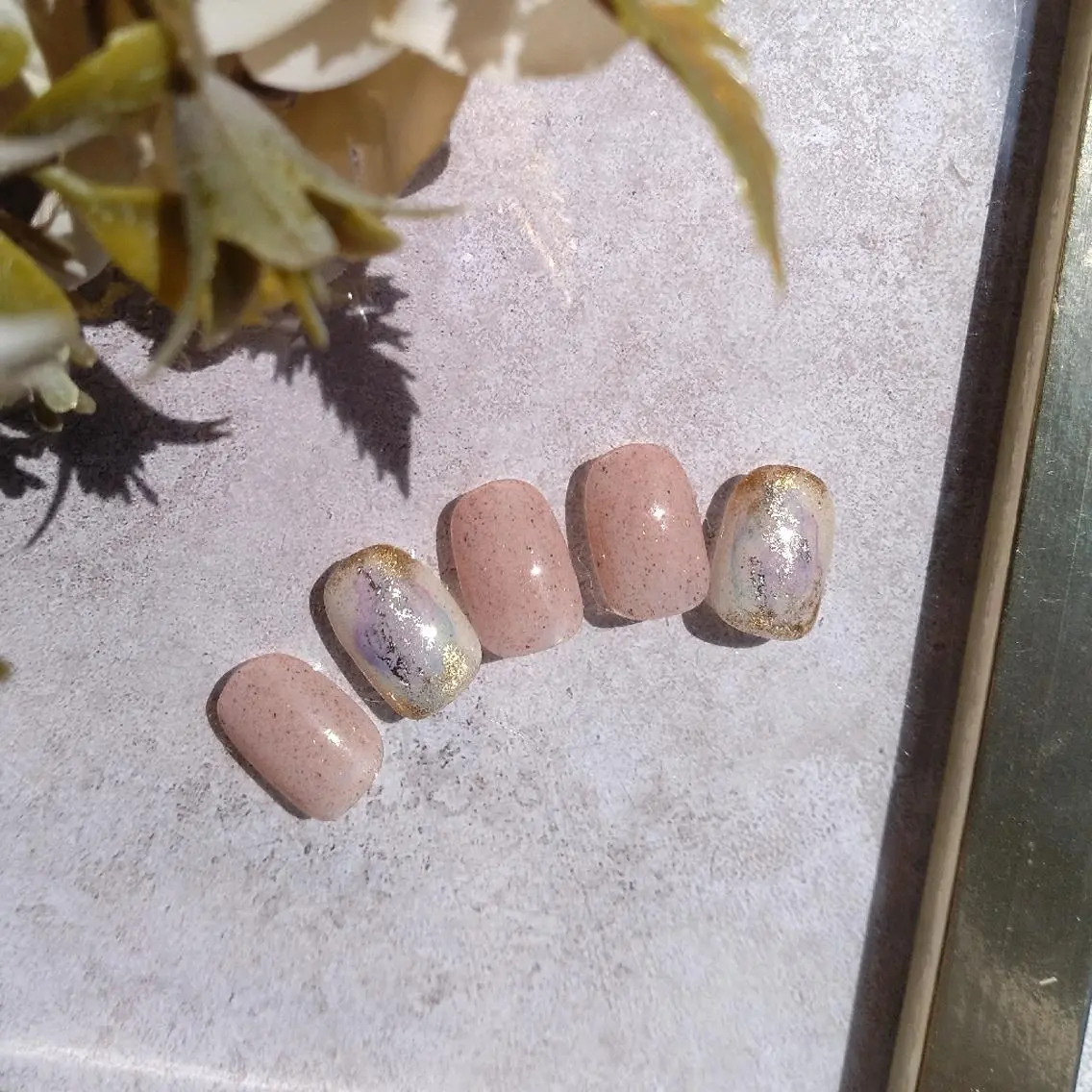 ネイル ジェルネイル ミラーネイル ピンク シンプルネイル 夏ネイル ハンドネイル Nailsalon manoのネイルデザイン