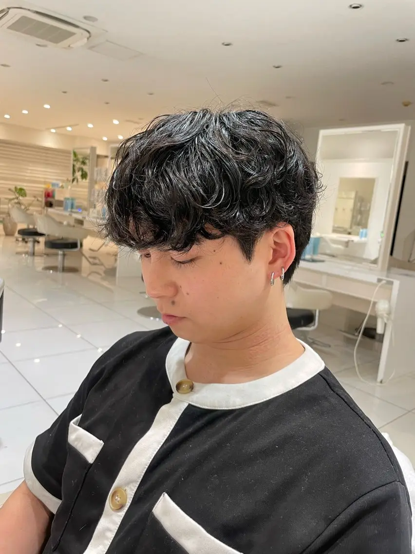 ショート パーマ メンズ メンズパーマ カット パーマ 樋笠 知佳のヘアスタイル