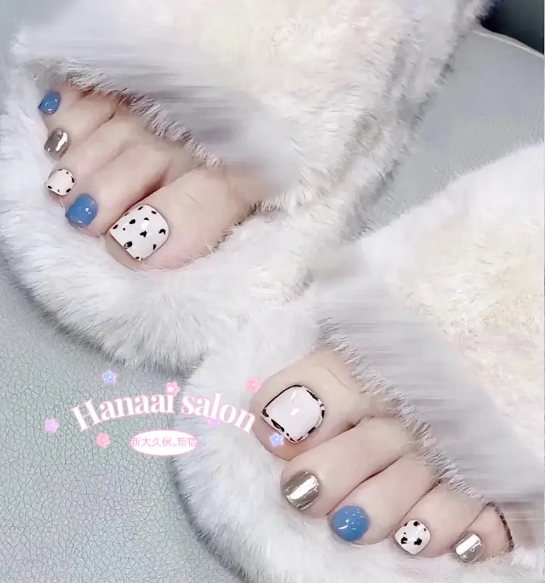 ショート フットネイル Hanaai Salon新宿店のネイルデザイン
