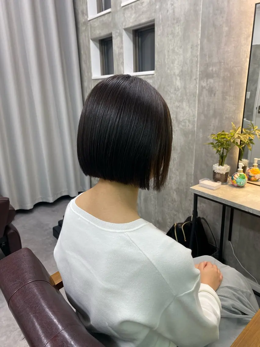 ショート 切りっぱなしボブ ボブ 1席のみの 美容室IKKIのヘアスタイル
