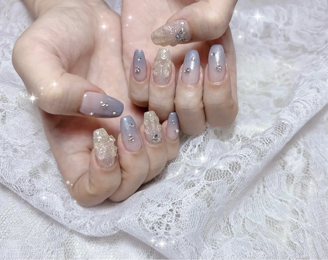 ネイル アートネイル クリアネイル グラデーション ぷっくりネイル 夏ネイル ハンドネイル FLARE NAIL フレアネイルのネイルデザイン