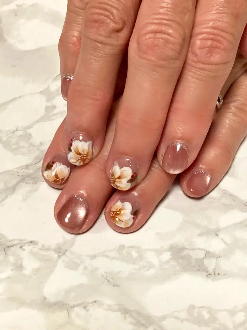 ネイル ハンドネイル nail salon アルストロメリアのネイルデザイン