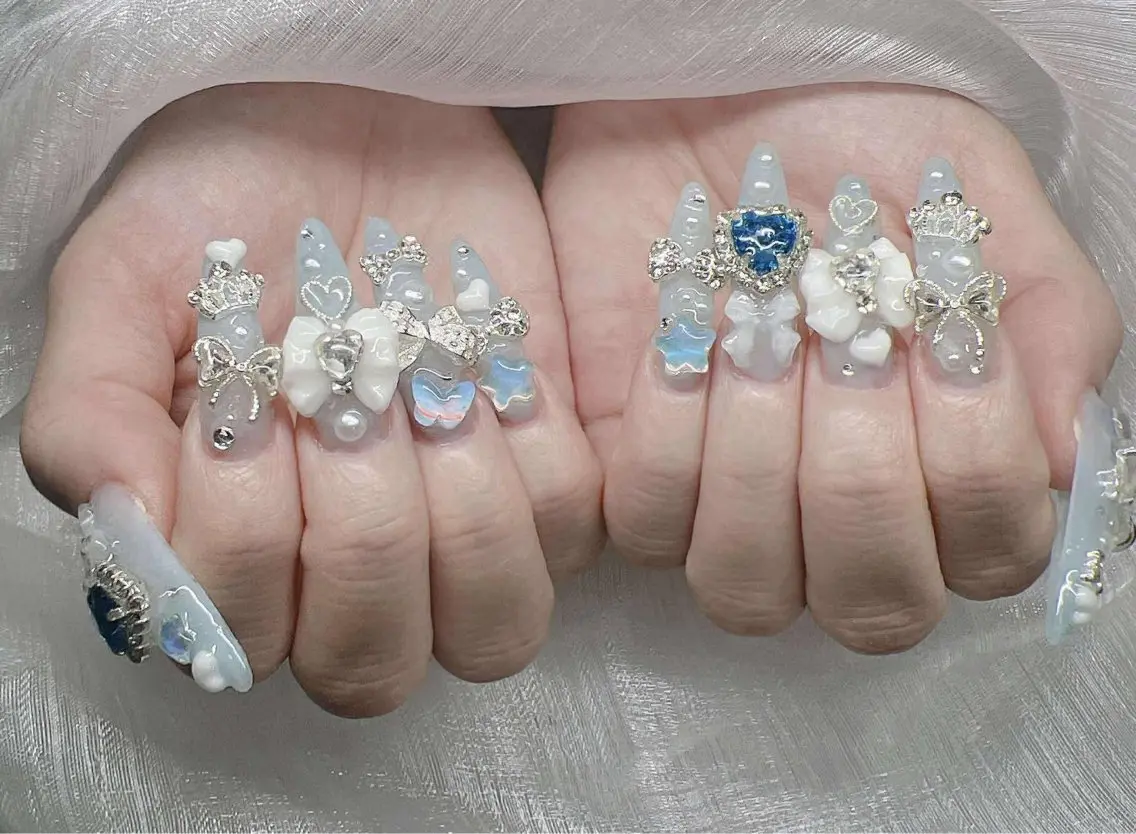 ネイル 長さ出し グラデーション 卒業式 キラキラネイル マグネットネイル ハンドネイル Lee Nailsのネイルデザイン