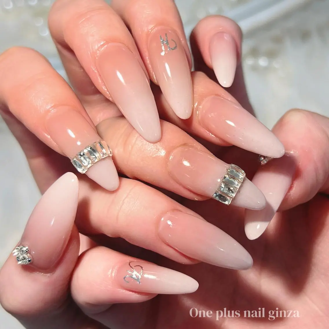 ネイル リ リのネイルデザイン