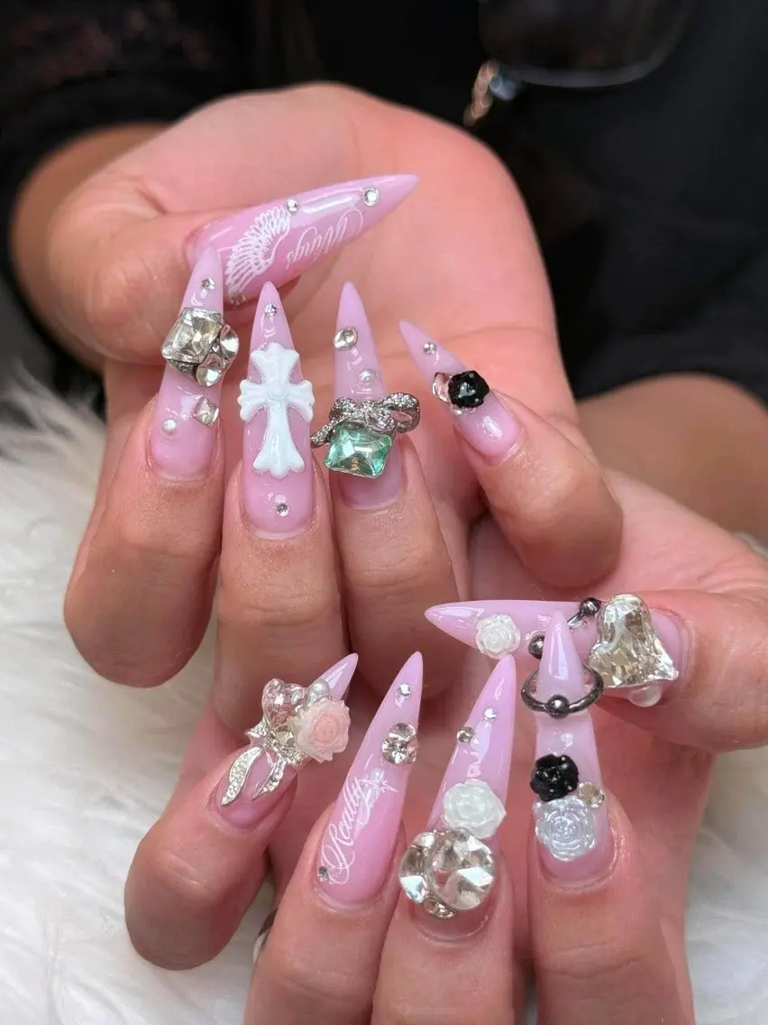 ネイル 持ち込み ハンドネイル タン フエンのネイルデザイン