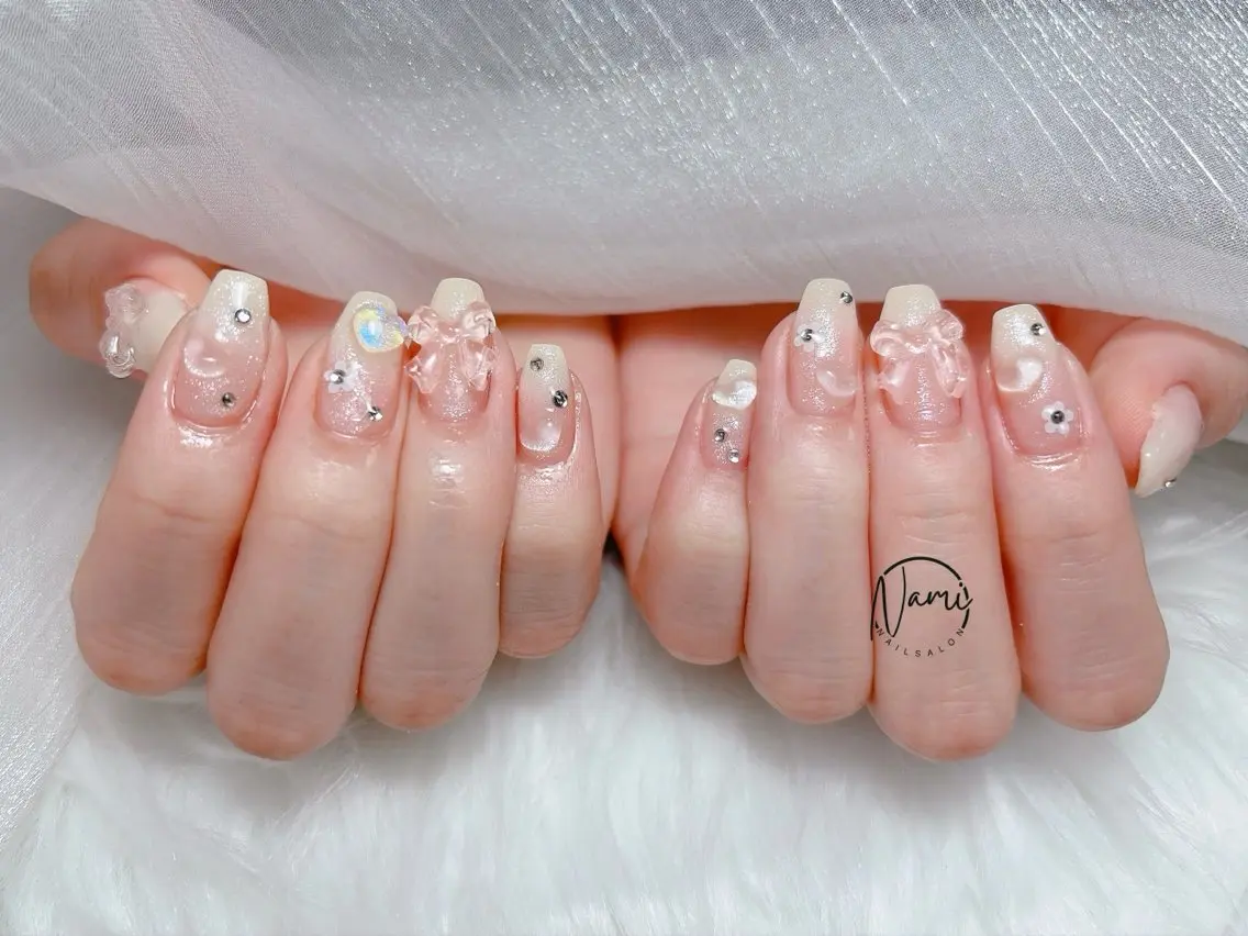 ネイル ガーリー 韓国ネイル ロングネイル 持ち込み ハンドネイル Nami nail salonのネイルデザイン