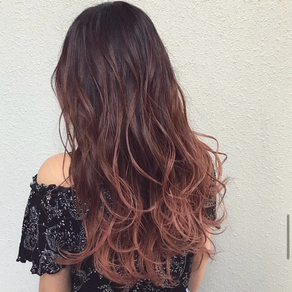 ロング ヘアカラー いまなか みゆのヘアスタイル
