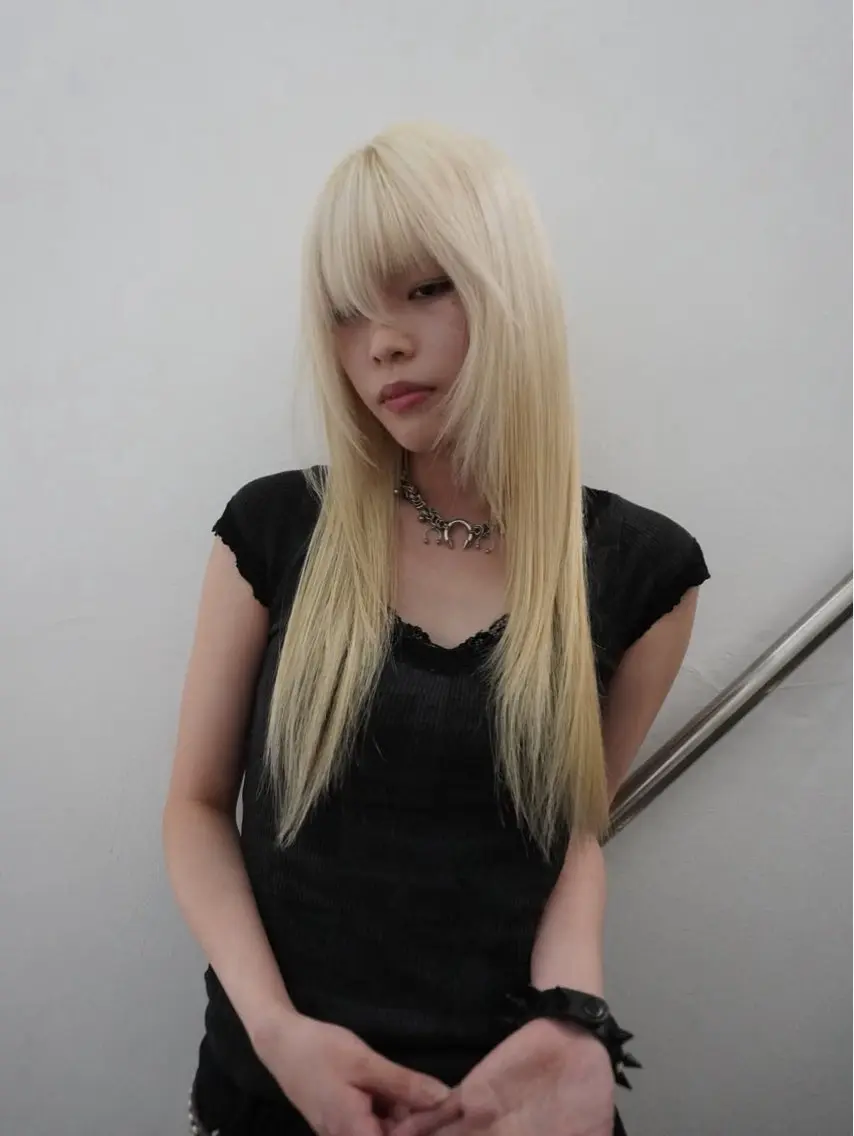 ロング 松本 律叡のヘアスタイル