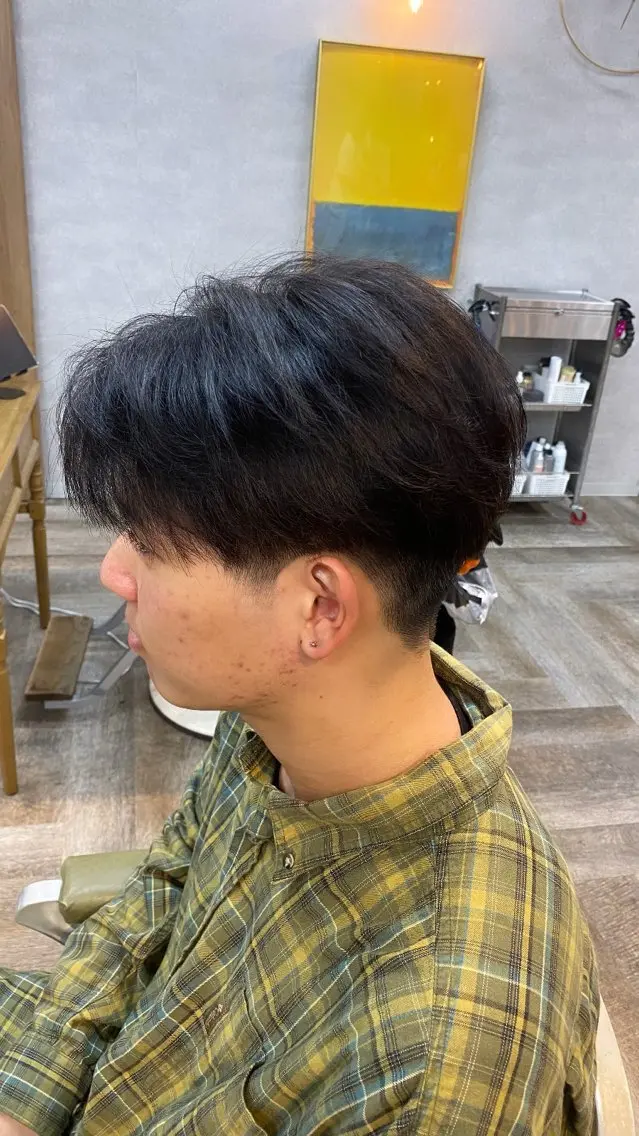 ショート メンズ カット 飯田 雷晟のヘアスタイル